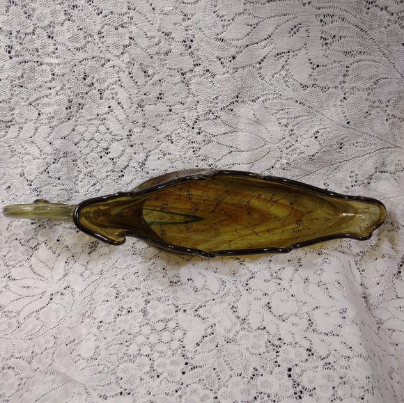 Hand blown Sooner Glass swirled art Leaf - Picture 2 of 8